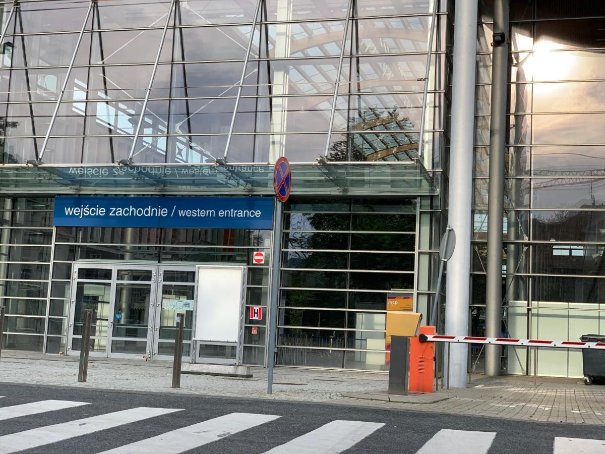 Vesna Rooms Mtp Poznan Exterior photo